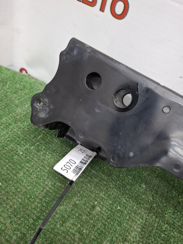 Балка под радиатор Toyota Estima 2008 ACR50W