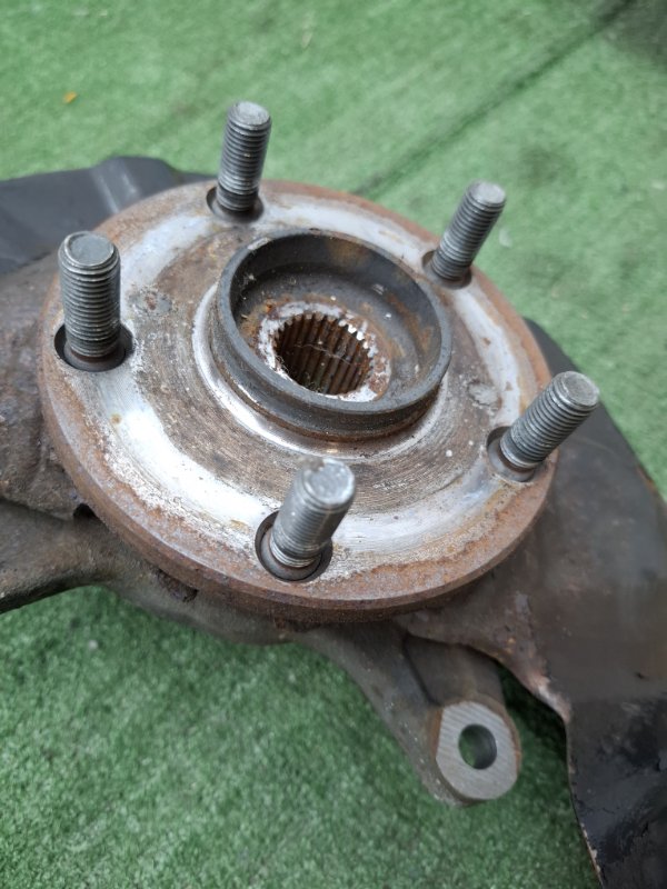 Кулак поворотный Toyota Estima 2003 ACR40W