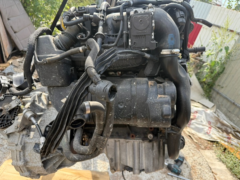 Двигатель VOLKSWAGEN Touran 2011 1T3