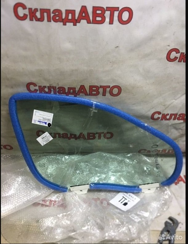 Стекло Dodge Grand Cherokee