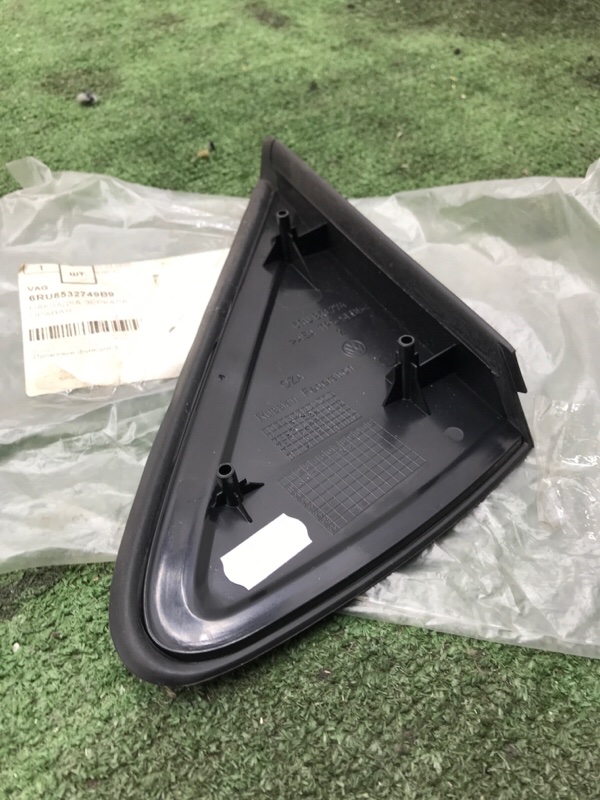 Накладка стойки двери Volkswagen Polo 2009-2020