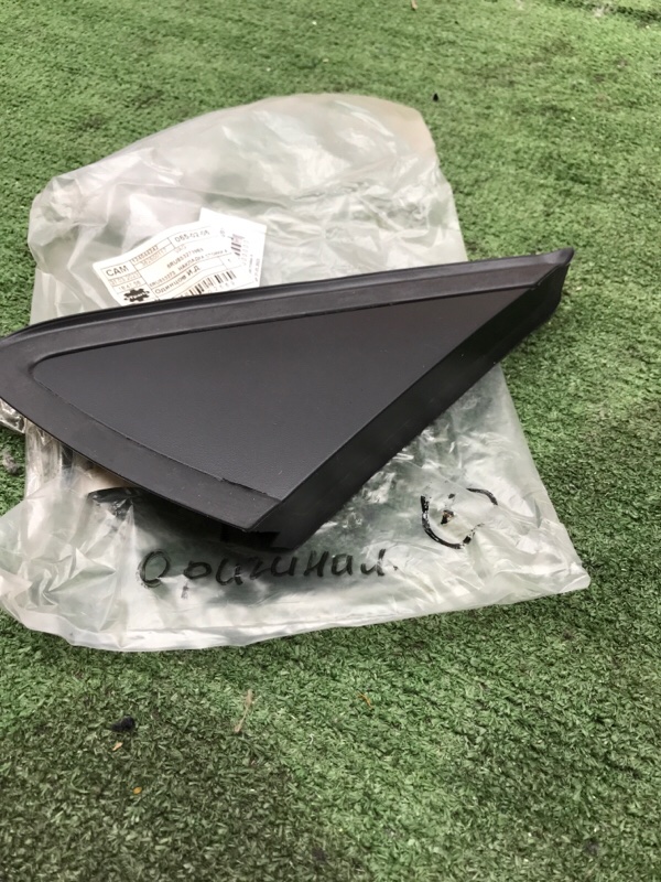 Накладка стойки двери Volkswagen Polo 2009-2020