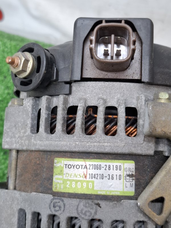 Генератор Toyota Estima 2003 ACR40W