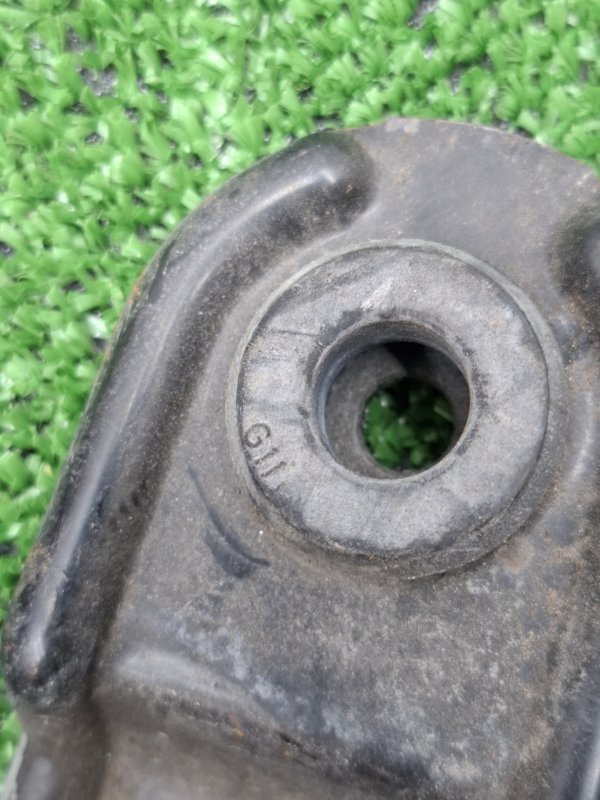 Кронштейн радиатора Subaru Outback 2013 BRM