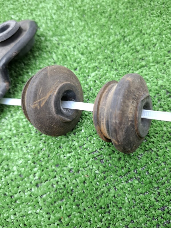 Кронштейн радиатора Subaru Outback 2013 BRM