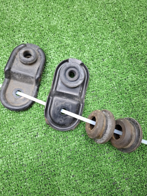 Кронштейн радиатора Subaru Outback 2013 BRM