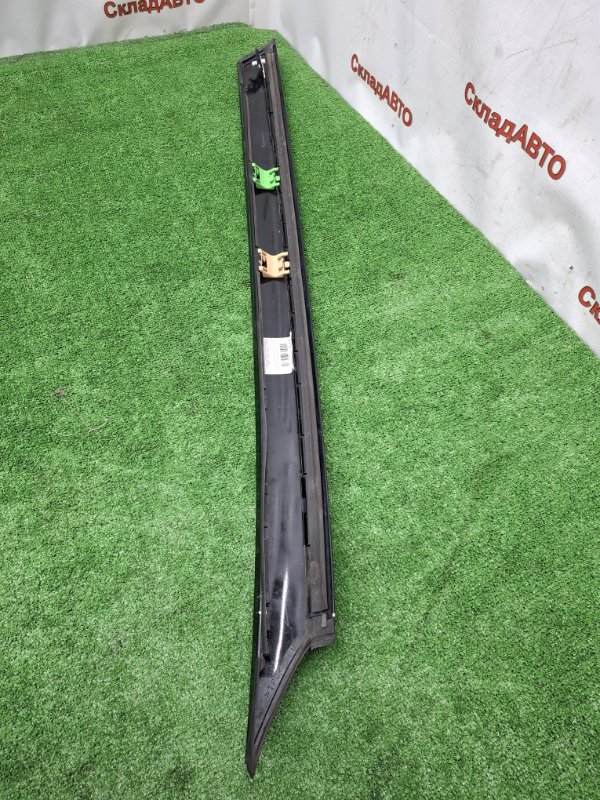 Молдинг лобового стекла Toyota Estima 2008 ACR50W