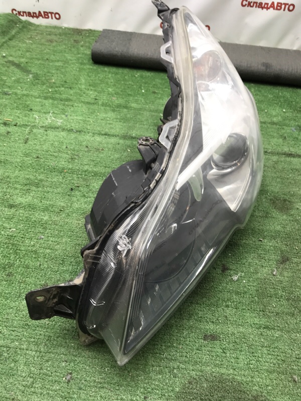 Фара ксеноновая
