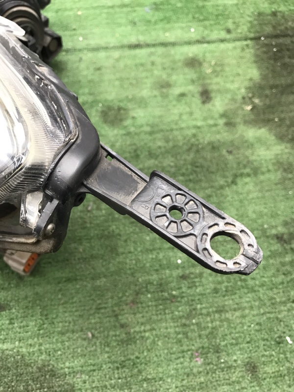 Фара ксеноновая