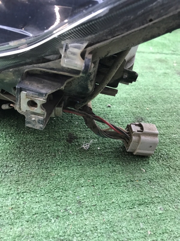 Фара ксеноновая