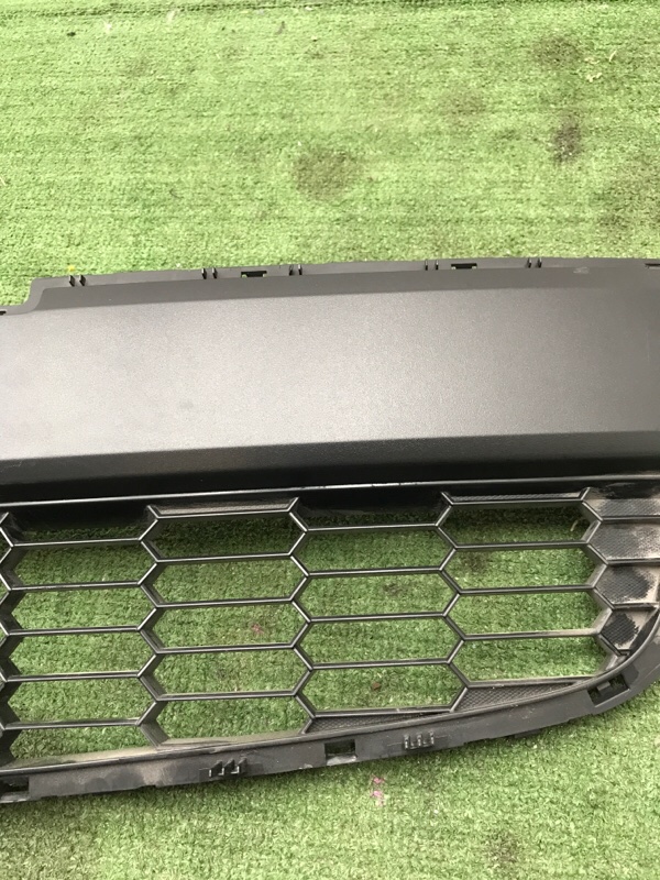 Решетка бампера Chevrolet Aveo 2011-2015 T300