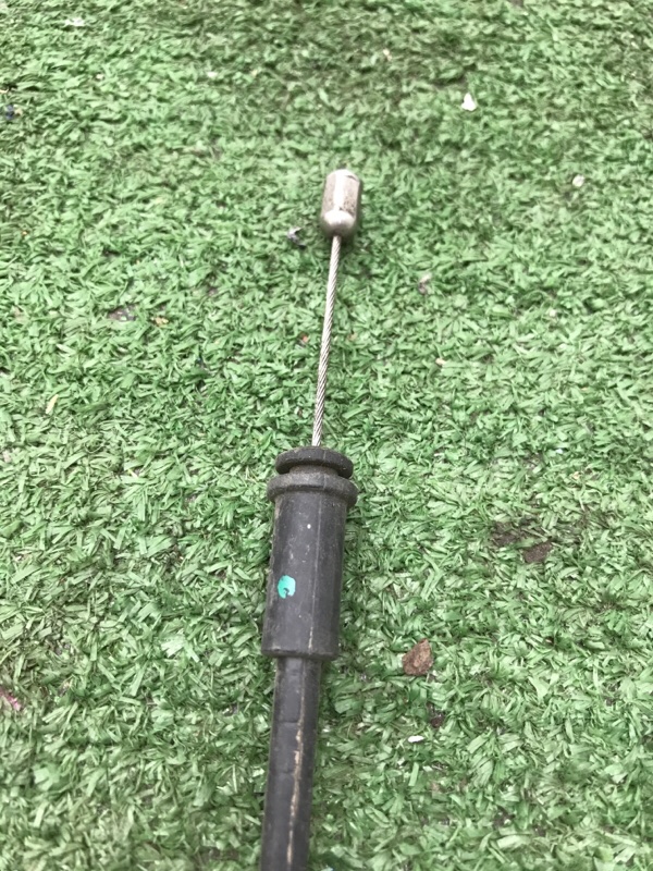 Трос открывания капота