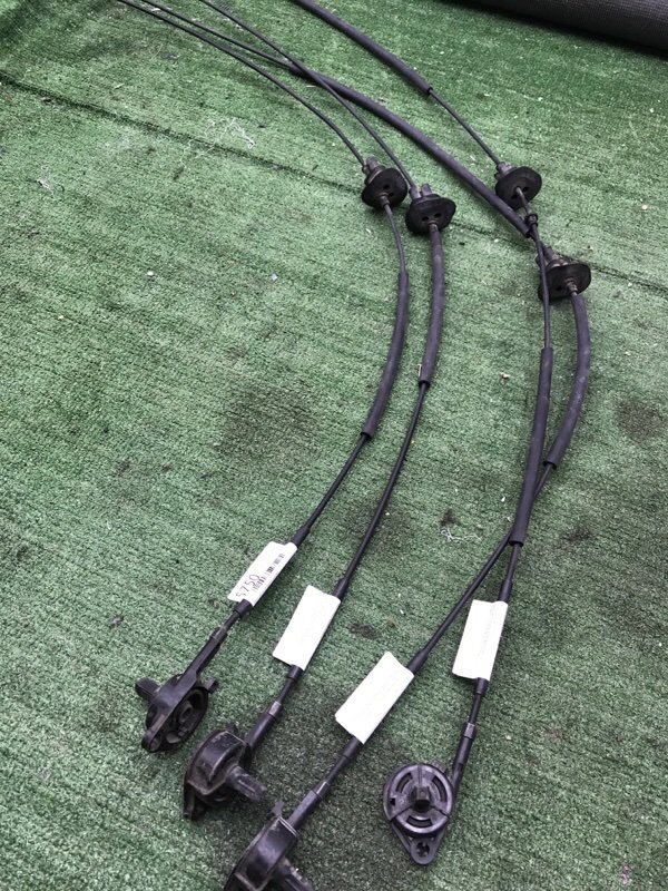 Трос открывания капота