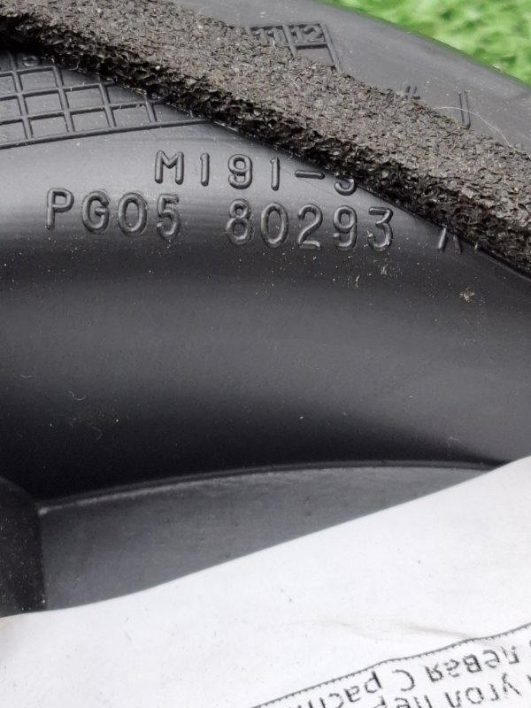 Уголок двери NISSAN March 2009 BNK12