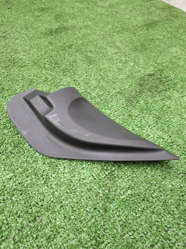 Уголок двери NISSAN March 2009 BNK12