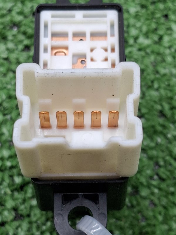 Кнопка стеклоподъемника NISSAN March 2009 BNK12