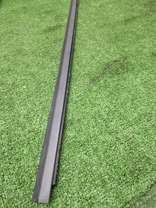 Бархотка двери NISSAN March 2009 BNK12