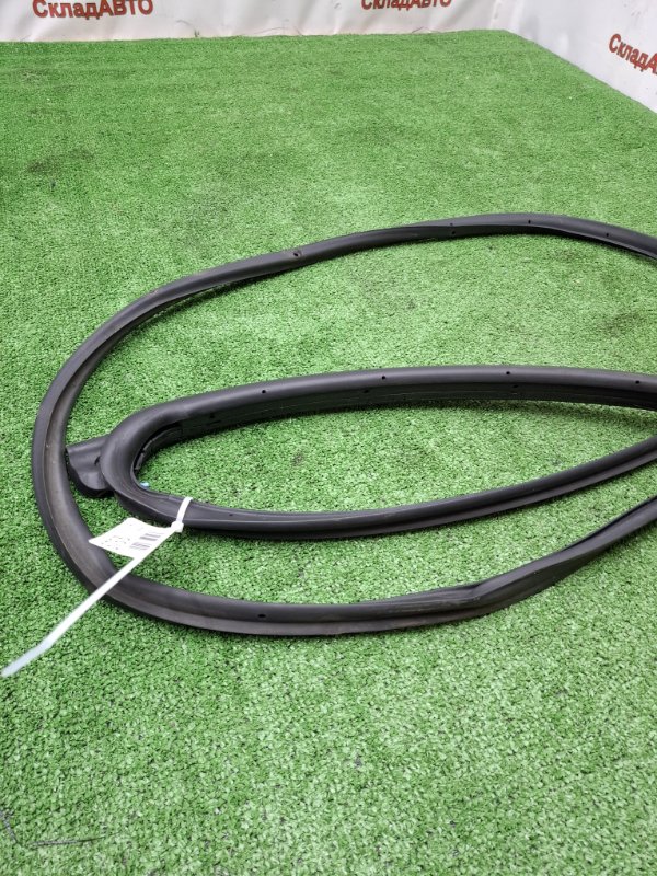 Уплотнитель двери NISSAN March 2009 BNK12