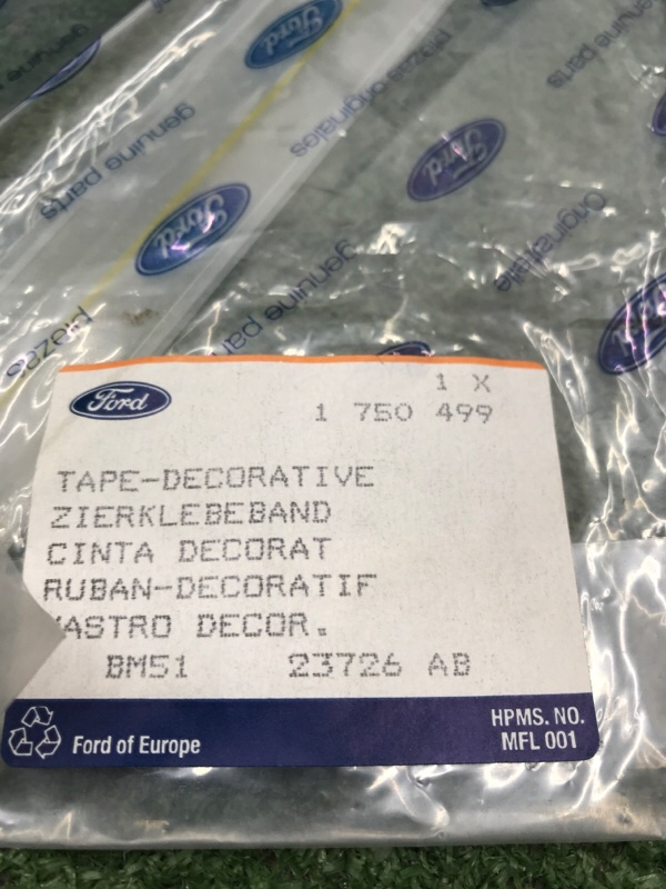 Антигравийная наклейка