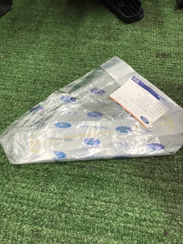 Антигравийная наклейка