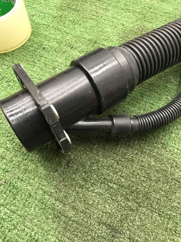 Горловина топливного бака