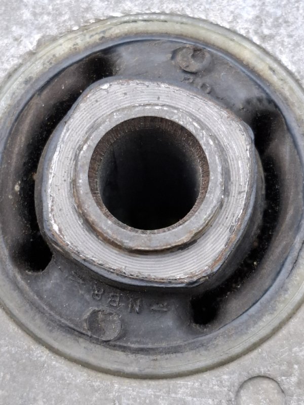 Подушка ДВС VOLKSWAGEN Touran 2011 1T3