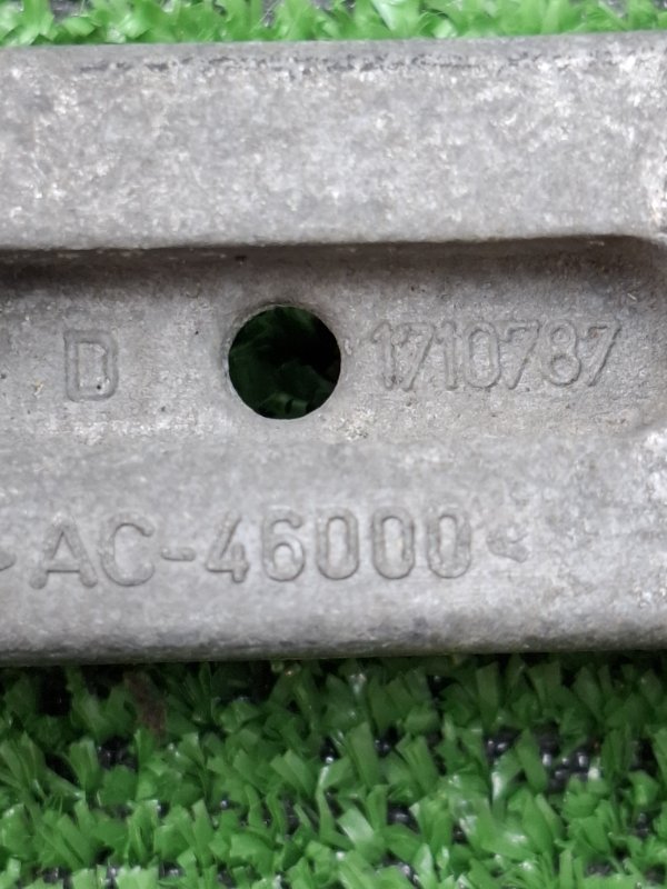 Подушка ДВС VOLKSWAGEN Touran 2011 1T3