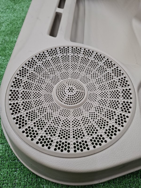 Обшивка двери Honda Civic 2005 FD1