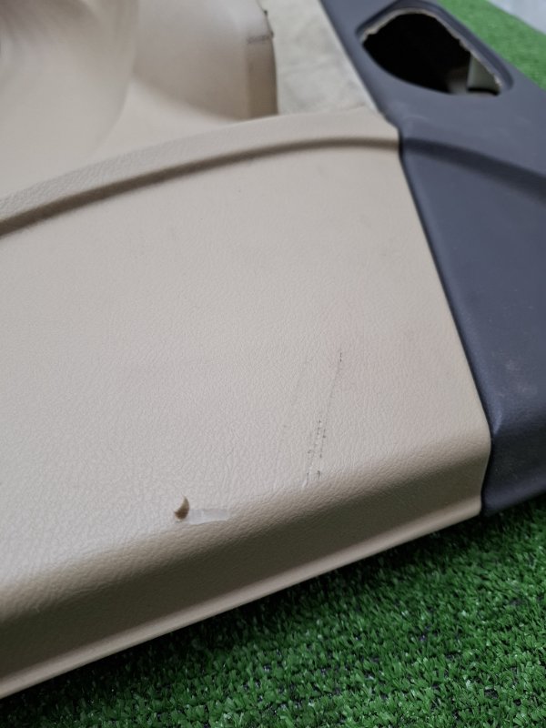 Обшивка двери Honda Civic 2005 FD1