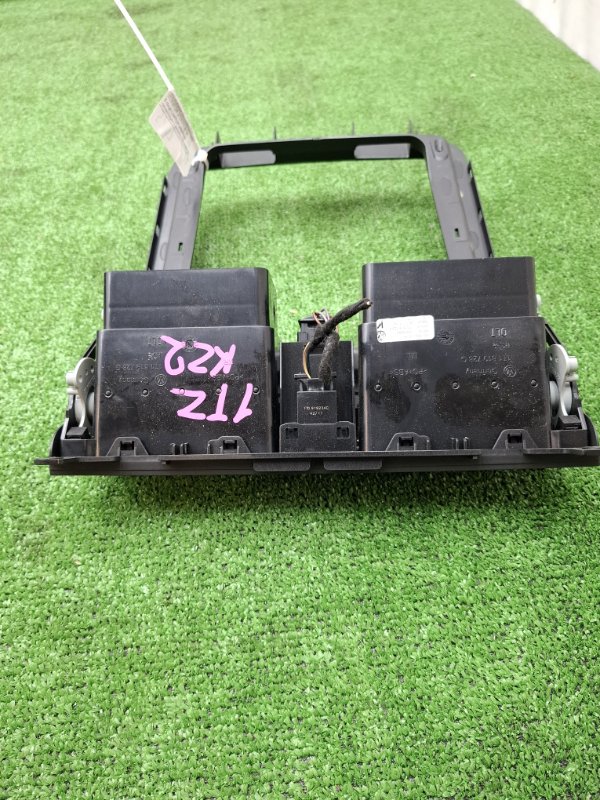 Дефлектор воздуховода VOLKSWAGEN Touran 2011 1T3