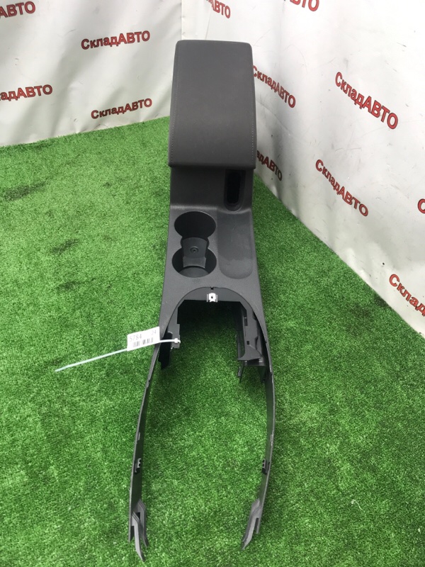 Консоль подлокотника VOLKSWAGEN Touran 2011 1T3