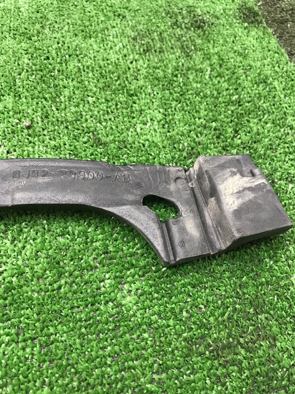 Уплотнитель двери