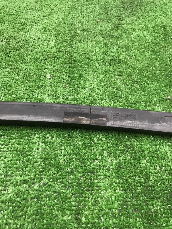 Уплотнитель двери