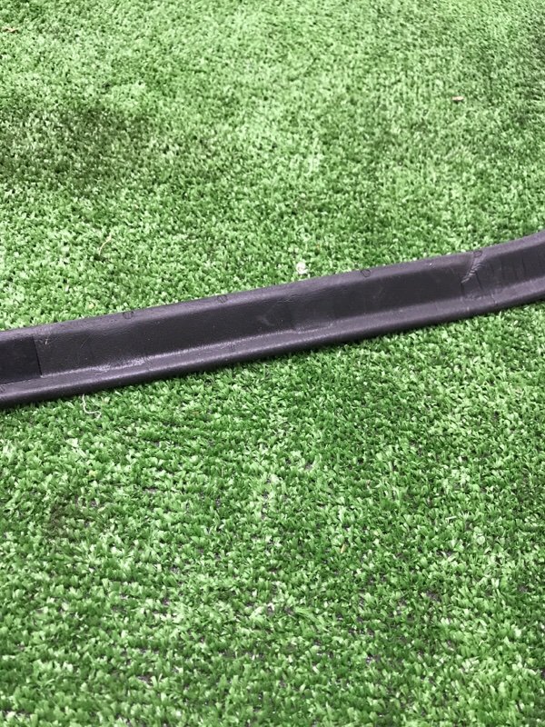 Уплотнитель двери