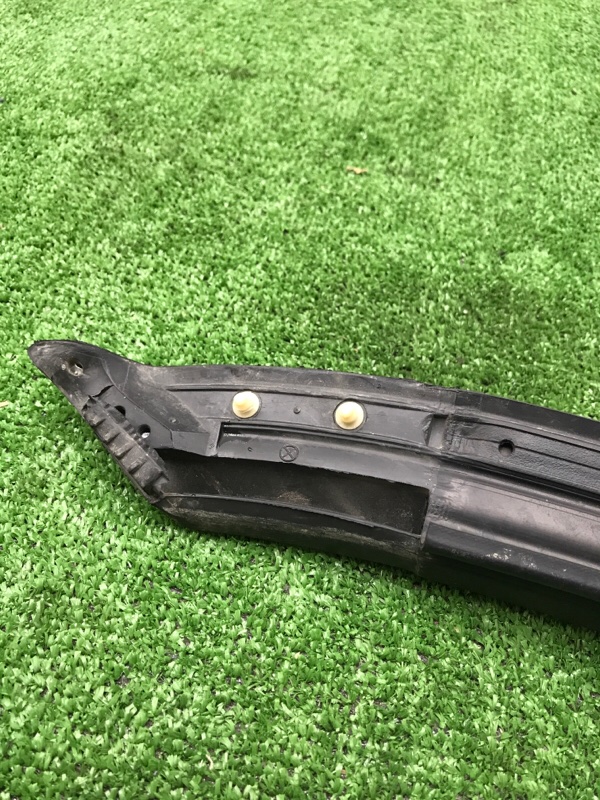 Уплотнитель двери