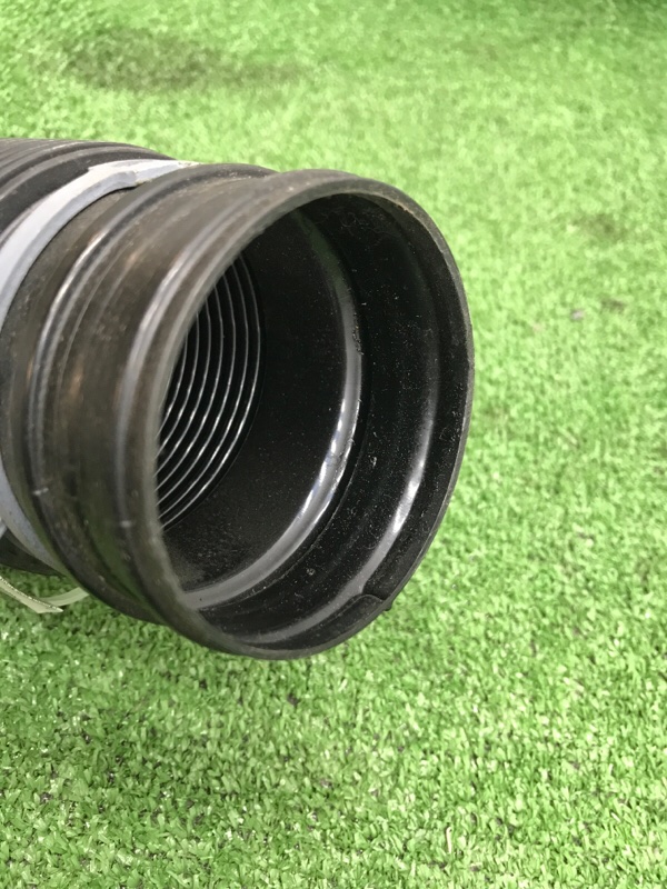 Патрубок впускной системы VOLKSWAGEN Touran 2011 1T3