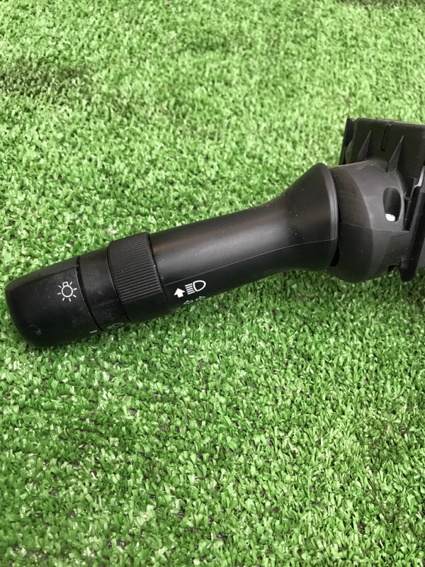 Переключатель света фар Toyota AVENSIS 2012 ZRT272