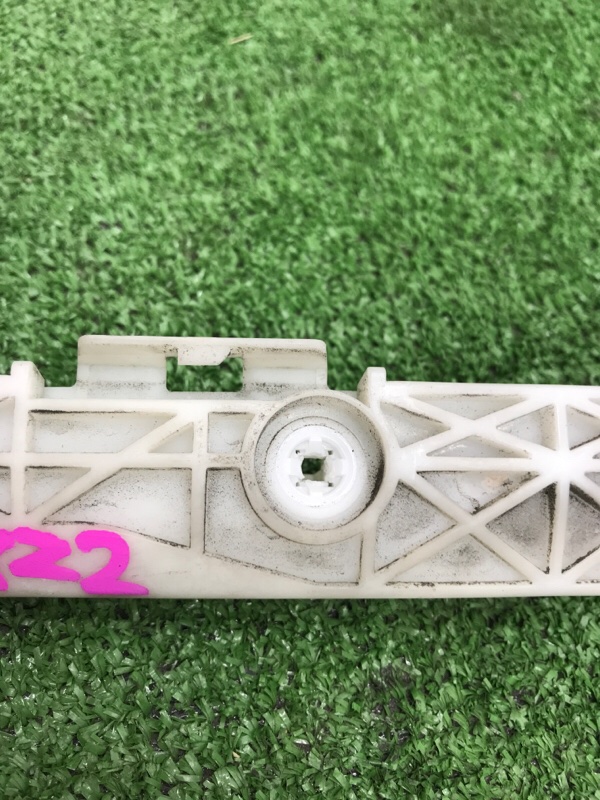 Кронштейн бампера Toyota Estima 2008 ACR50W