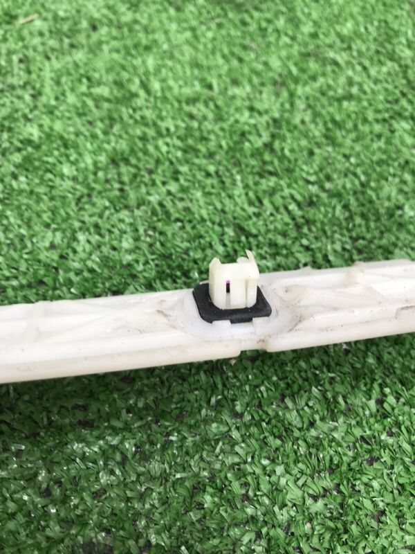 Кронштейн бампера Toyota Estima 2008 ACR50W