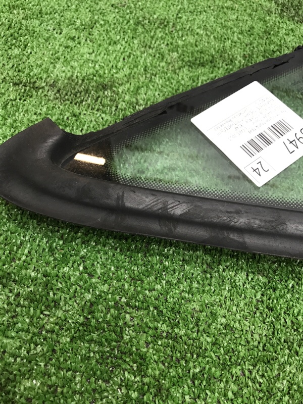 Стекло глухое VOLKSWAGEN Touran 2011 1T3