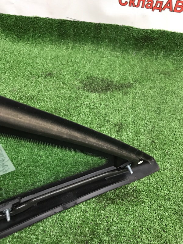 Стекло глухое VOLKSWAGEN Touran 2011 1T3