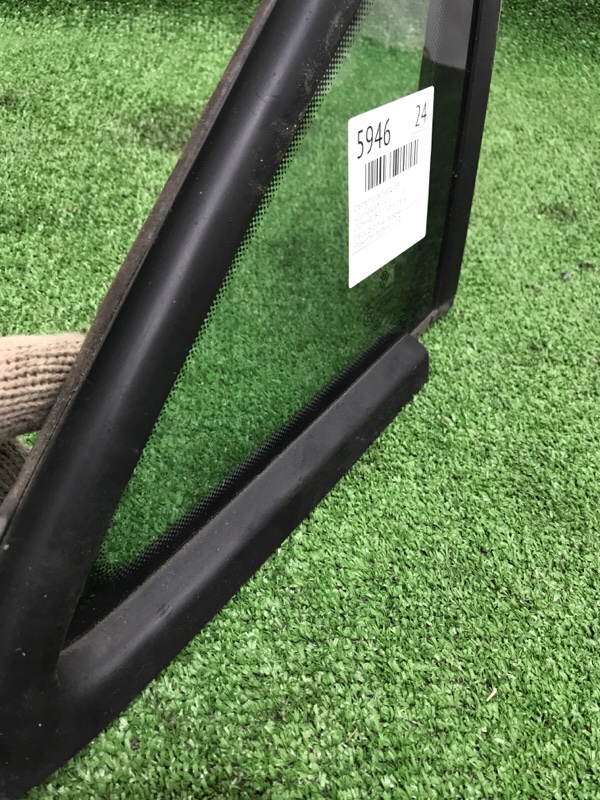 Стекло глухое VOLKSWAGEN Touran 2011 1T3