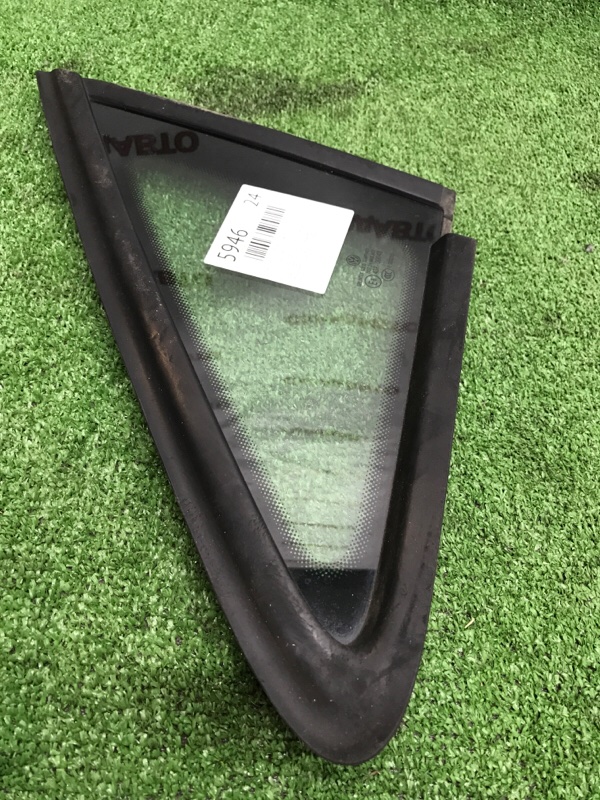 Стекло глухое VOLKSWAGEN Touran 2011 1T3