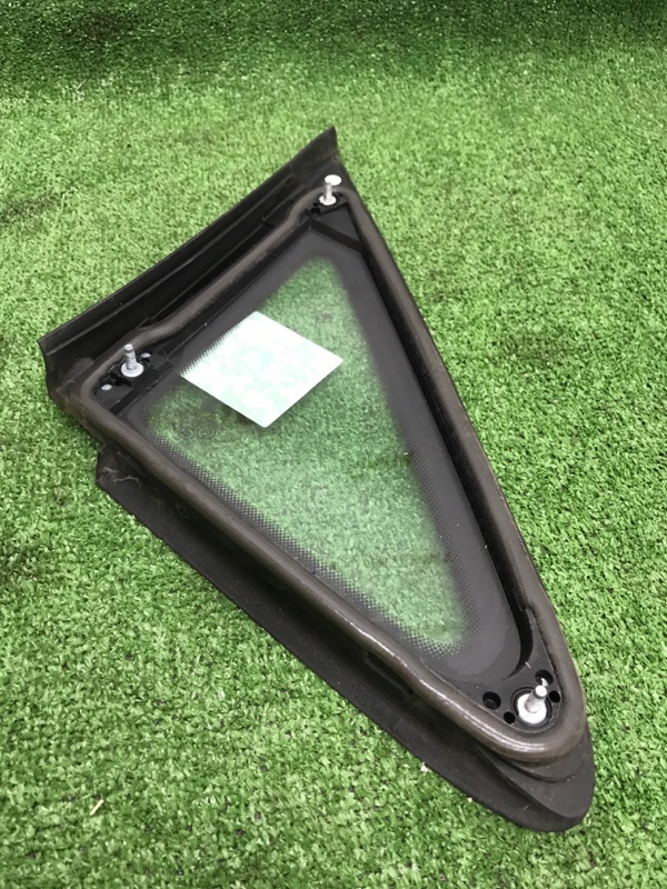 Стекло глухое VOLKSWAGEN Touran 2011 1T3