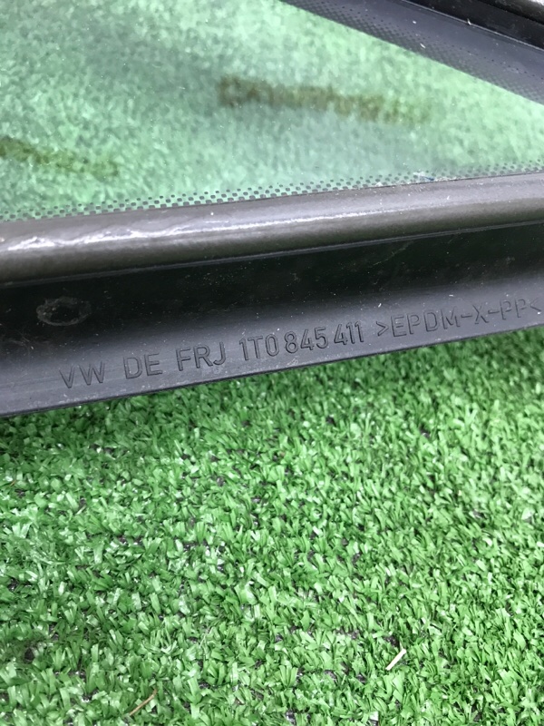 Стекло глухое VOLKSWAGEN Touran 2011 1T3