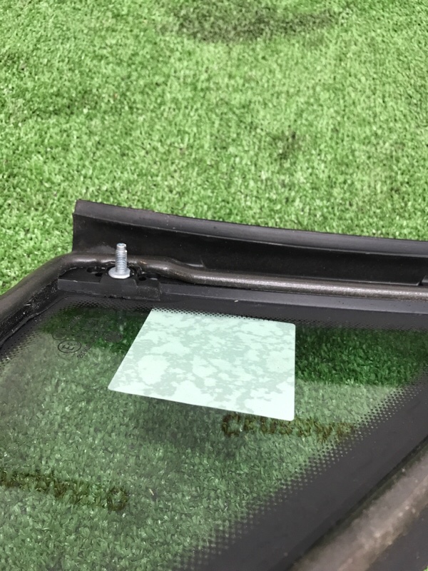 Стекло глухое VOLKSWAGEN Touran 2011 1T3