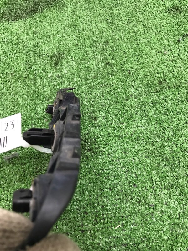 Кронштейн бампера Toyota AVENSIS 2012 ZRT272