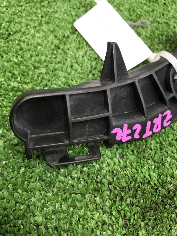 Кронштейн бампера Toyota AVENSIS 2012 ZRT272