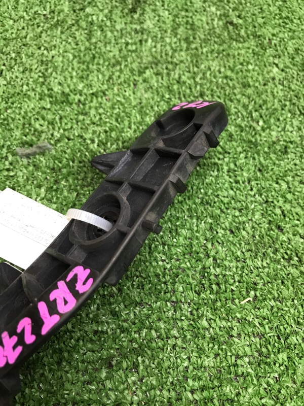 Кронштейн бампера Toyota AVENSIS 2012 ZRT272