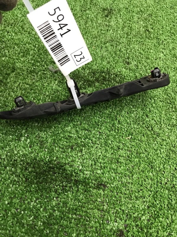 Кронштейн бампера Toyota AVENSIS 2012 ZRT272